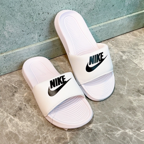 Nike Vic One - Full Trắng Chữ Đen