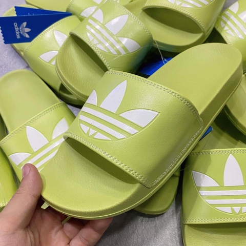 Adidas Bản