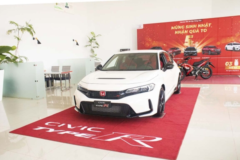 TRƯNG BÀY CIVIC TYPE R - BỨT TỐC VƯỢT ĐỈNH