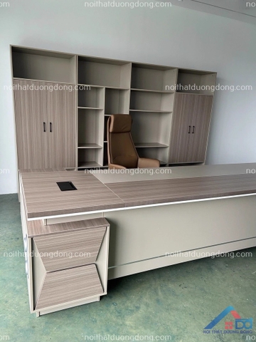 Bàn giám đốc - GĐ 99