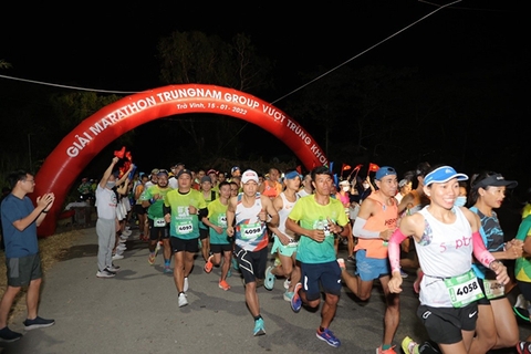 Giải Marathon Trung Nam với chủ đề “Vượt trùng khơi” – Tự hào chạy trên vùng biển quê hương