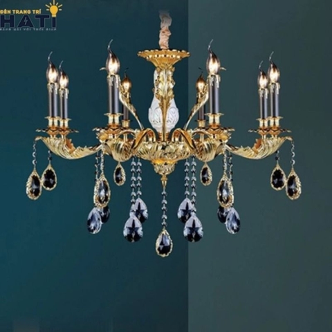 Đèn chùm cổ điển giá rẻ, điểm nhấn cho phòng khách thêm ấn tượng
