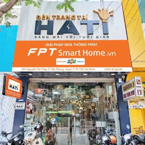 Mua Đèn Trang Trí Ở Đâu Uy Tín Tại TP.HCM? Kinh Nghiệm Chọn Đúng Chất Lượng