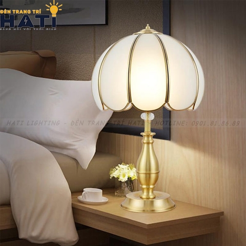 Đèn bàn tân cổ điển Paloma