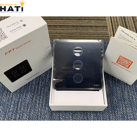 cong-tac-cam-ung-thong-minh-fpt-smart-home-athena-vuong-mau-den-3-nut-3