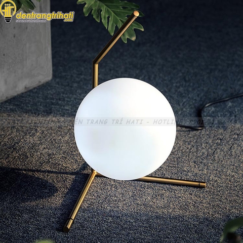 Đèn bàn hiện đại Moonlight C
