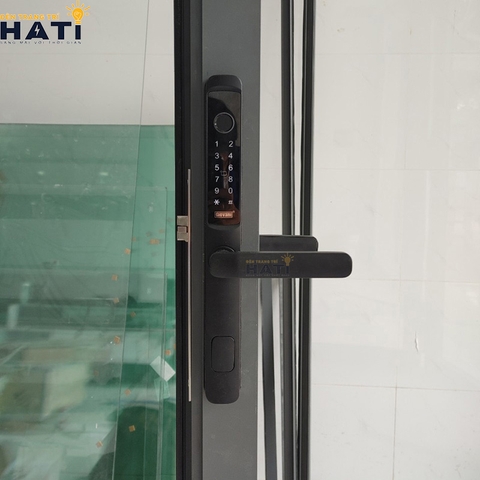 Khóa vân tay cửa nhôm kính  Giovani GSL-K511S màu đen