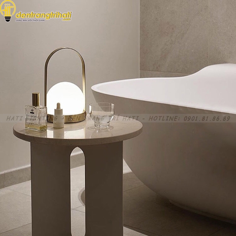Đèn bàn hiện đại Hote