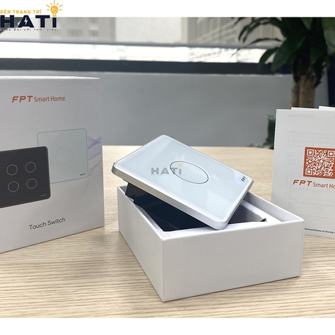 cong-tac-cam-ung-thong-minh-fpt-smart-home-athena-vuong-mau-tran-1-nut-4