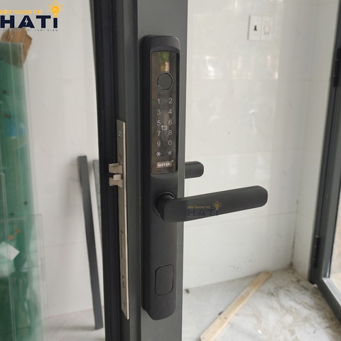 Khóa vân tay cửa nhôm kính  Giovani GSL-K511S màu đen