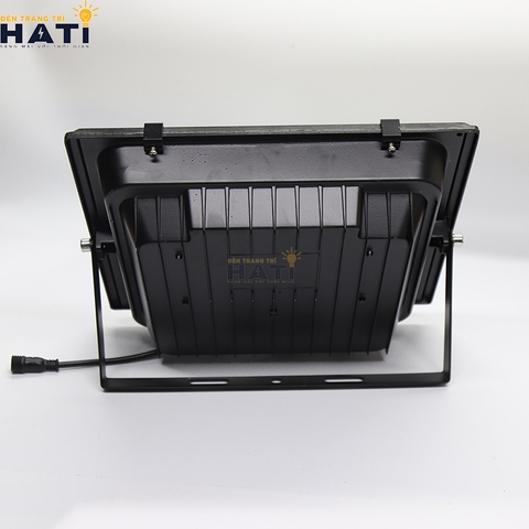 Đèn pha năng lượng mặt trời HG 60w