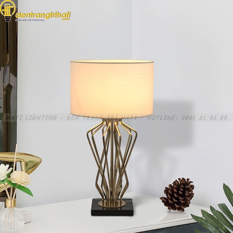 Đèn bàn hiện đại Lurezia - BHD014