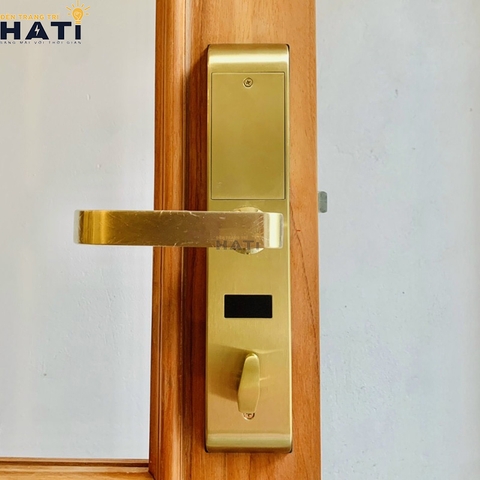 Khóa vân tay cửa gỗ Giovani GSL-118C87GG màu vàng