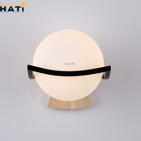 Đèn vách gỗ chao thủy tinh tròn khung đen
