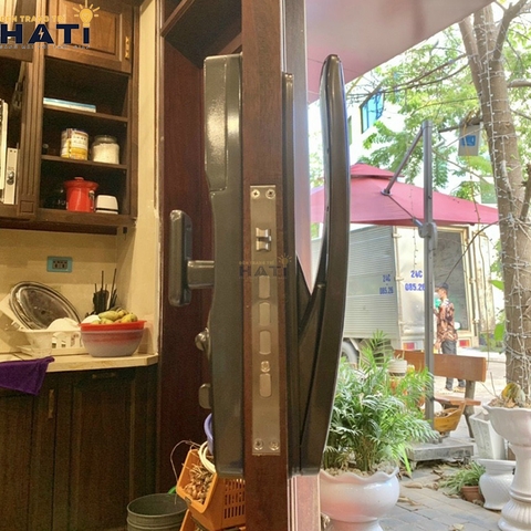 Khóa vân tay cửa gỗ Giovani GSL-231B
