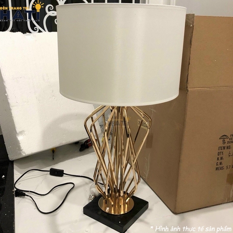 Đèn bàn hiện đại Lurezia - BHD014