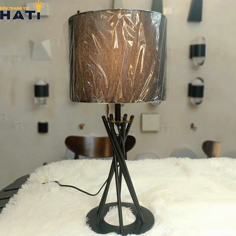 Đèn bàn hiện đại Mika - BHD002