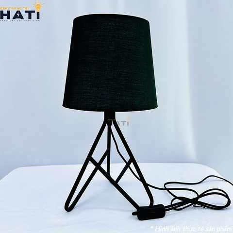 Đèn bàn hiện đại Momo - BHD003