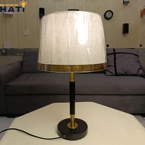 Đèn bàn hiện đại Nahuta