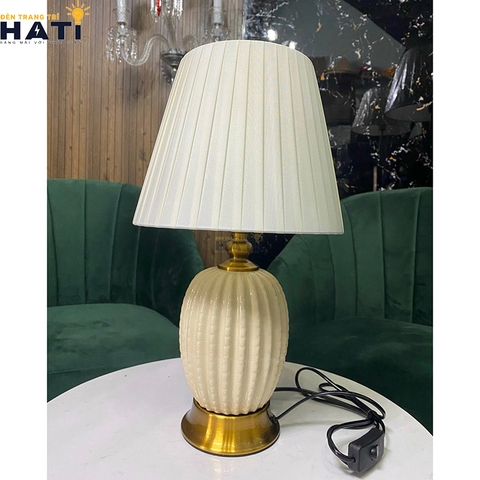 Đèn bàn tân cổ điển Bonnie BTCD42-hati-1