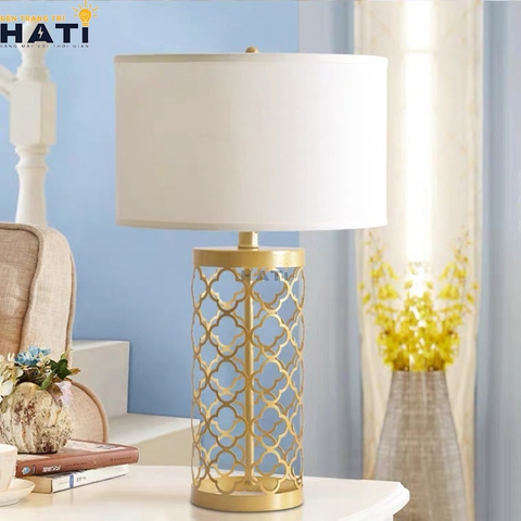 Đèn bàn tân cổ điển Chezarina - BTCĐ006