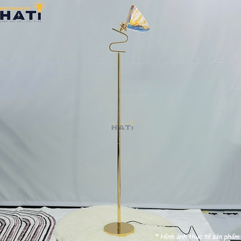 Đèn cây hồ điệp ngũ sắc