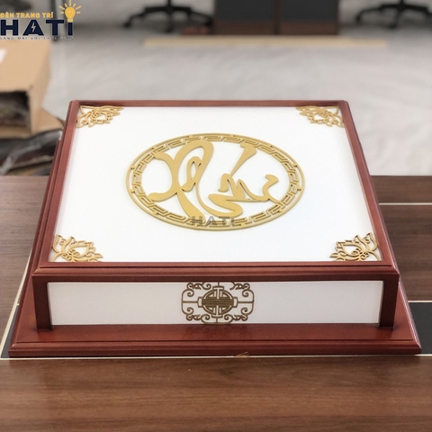 Đèn ốp gỗ chữ Phúc 4