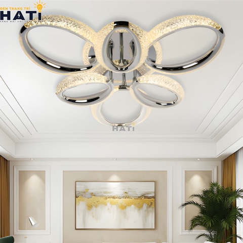 Đèn ốp LED Rovion cao cấp mang phong cách hiện đại, giúp không gian sống trở nên sang trọng, gọn gàng và tiết kiệm điện năng hiệu quả