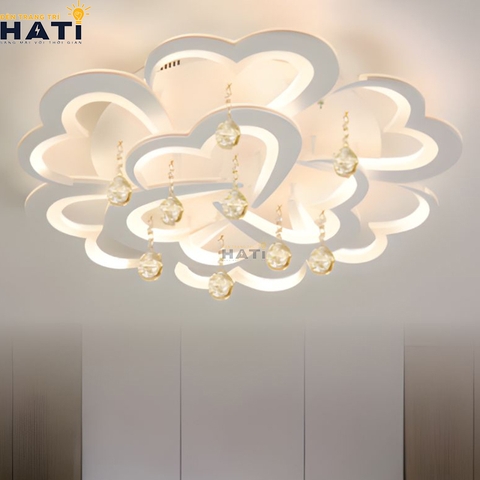 Đèn ốp led Zelora mang phong cách hiện đại, thiết kế tinh tế và gọn gàng, phù hợp lắp đặt cho phòng khách, phòng ngủ và nhiều không gian sống