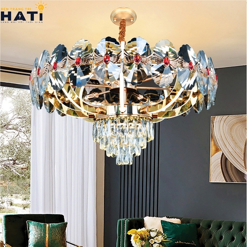 Đèn thả pha lê Kailin sở hữu thiết kế tinh tế với các chi tiết pha lê lấp lánh, mang đến điểm nhấn sang trọng cho không gian nội thất