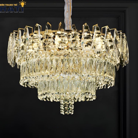 Đèn thả pha lê Liora Belle mang phong cách hiện đại thanh lịch, kết hợp pha lê cao cấp giúp không gian phòng khách, bàn ăn hoặc khu vực sảnh trở nên nổi bật và đẳng cấp.