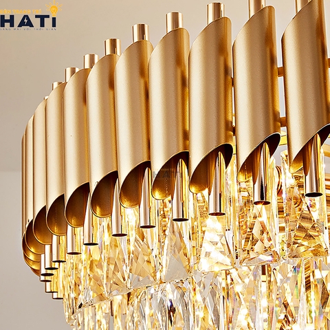 Đèn thả pha lê Orivian hiện đại kết hợp thiết kế tinh tế và ánh sáng lung linh, giúp không gian sống trở nên đẳng cấp và cuốn hút hơn