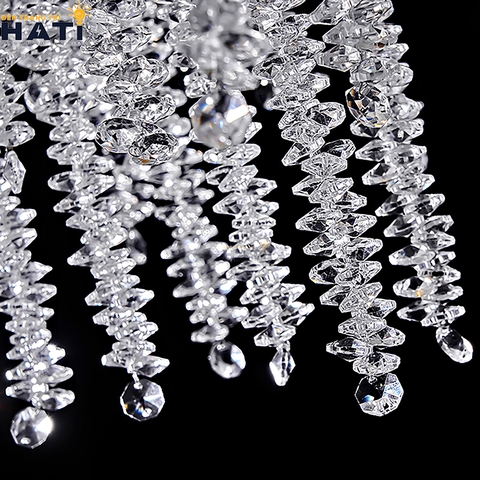 Với thiết kế sang trọng cùng các dải pha lê tinh xảo, đèn thả pha lê Tunlus giúp không gian căn hộ, nhà phố và biệt thự trở nên nổi bật và đẳng cấp hơn.