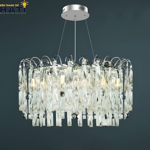 Đèn thả pha lê Valerian cao cấp với các chi tiết pha lê lấp lánh, phù hợp trang trí phòng khách, bàn ăn hoặc không gian sang trọng