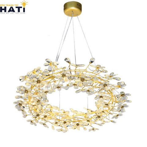 Đèn thả pha lê Zayvion cao cấp với các chi tiết pha lê lấp lánh, phù hợp trang trí phòng khách, bàn ăn hoặc không gian sang trọng