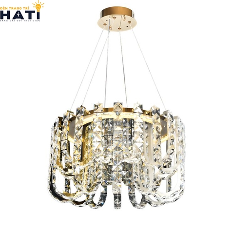 Đèn thả pha lê Zephiron cao cấp với các hạt pha lê lấp lánh, tạo điểm nhấn ấn tượng cho phòng khách, bàn ăn hoặc không gian sang trọng