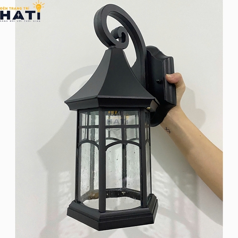 Đèn tường ngoài trời cổ điển Semi
