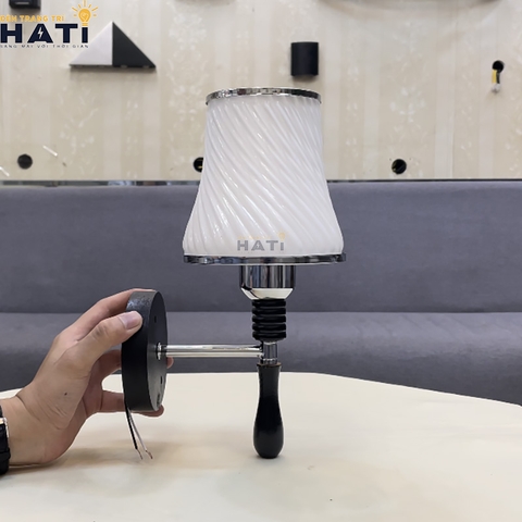 Đèn tường thủy tinh Pailet