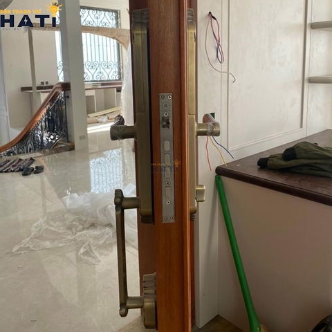 Khóa vân tay đại sảnh Kassler KL-979 GR