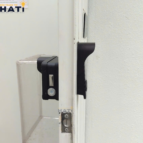 Khóa vân tay Hubert cửa cổng CC78 BLACK