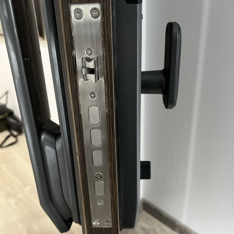 Khóa vân tay Hubert cửa gỗ CG25 BLACK