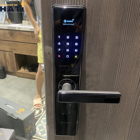 Khóa vân tay Hubert cửa gỗ CG62 NANO