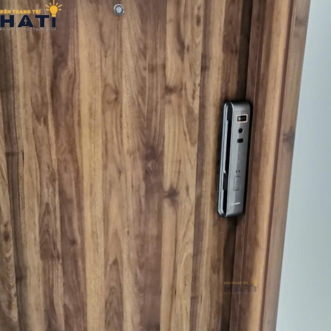 Khóa vân tay Hubert cửa gỗ CG65