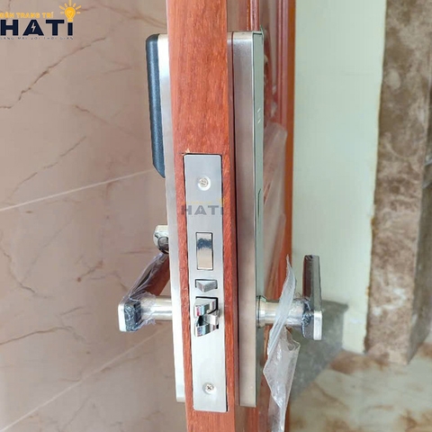Khóa vân tay Hubert cửa khách sạn KSCG82