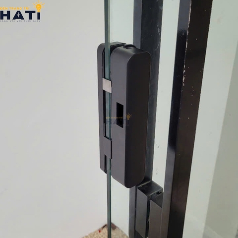 Khóa vân tay Hubert cửa kính CK68