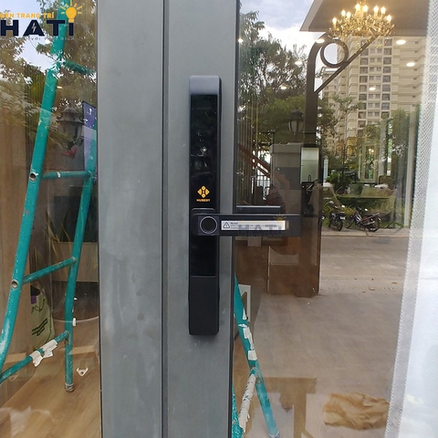 Khóa vân tay Hubert cửa nhôm CN39