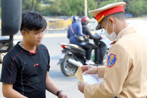Không có bằng lái xe máy phạt bao nhiêu theo quy định mới nhất?