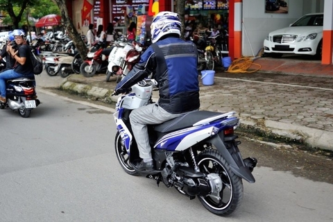 Điều khiển xe không biển số phạt bao nhiêu tiền?