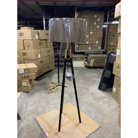 005SA Đèn sàn chao vải Lavender Lighting