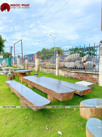 BỘ BÀN GHẾ ĐÁ BAZAN TỰ NHIÊN NGUYÊN KHỐI